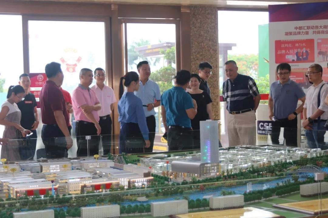 广西崇左、江门商务局等领导视察（水口）卫浴博览城