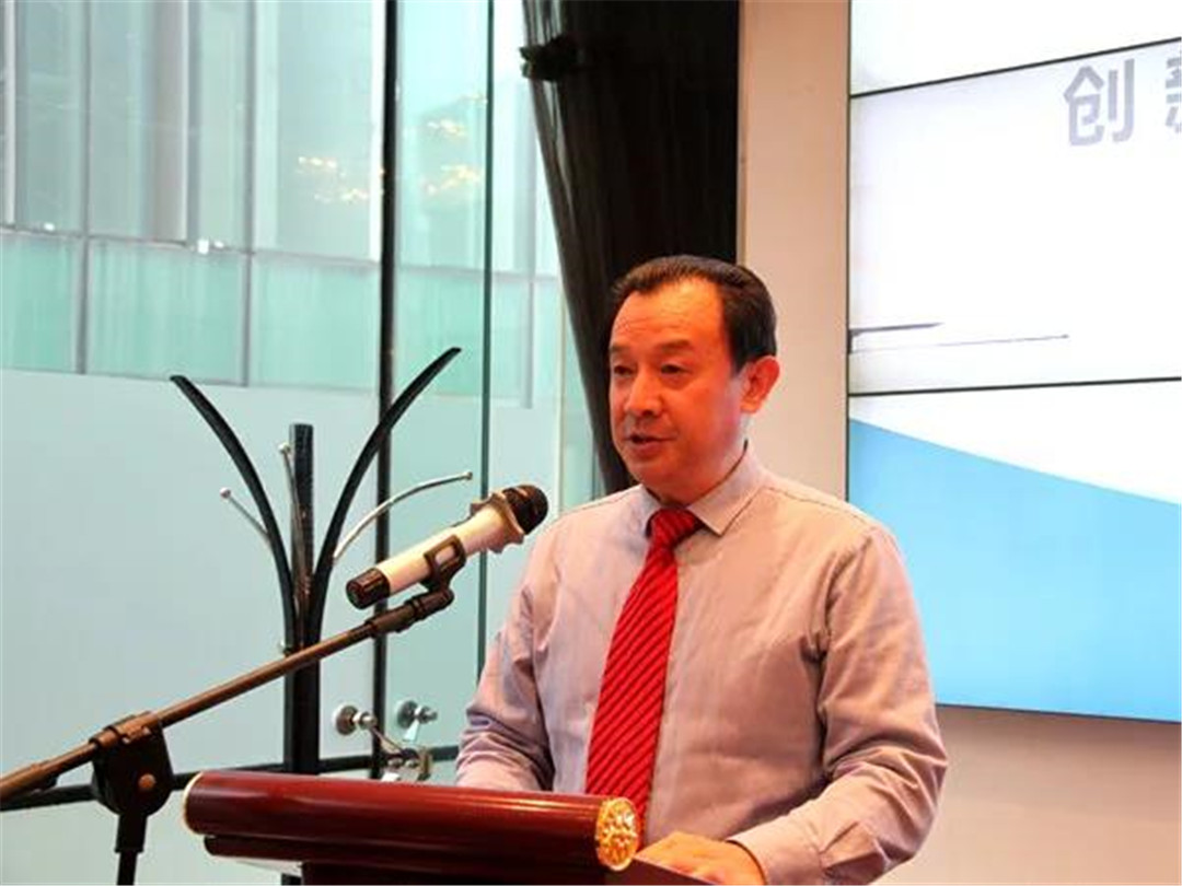 湖北楚林陶瓷在武汉举办精英客商主题交流会，闫友平出席并致辞