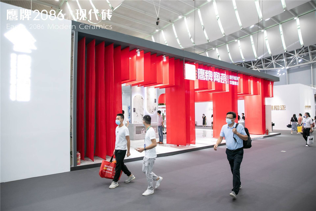 探展第一线|走进鹰牌2086品鉴京砖艺术文化馆，开启全新升级2.0时代！