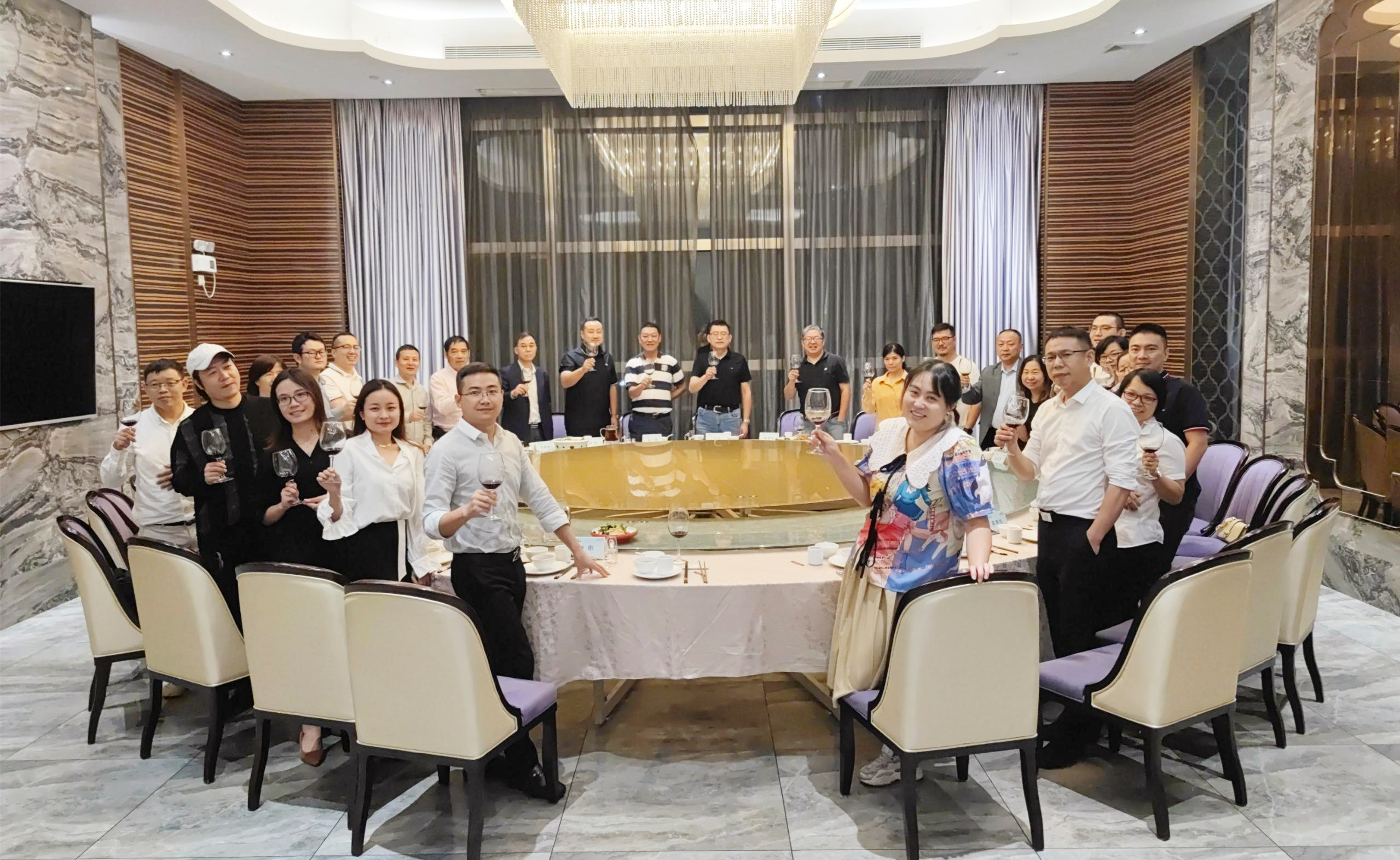 雅宴时光 致“蟹”有您 | 欧神诺2021年度行业媒体答谢会成功举行