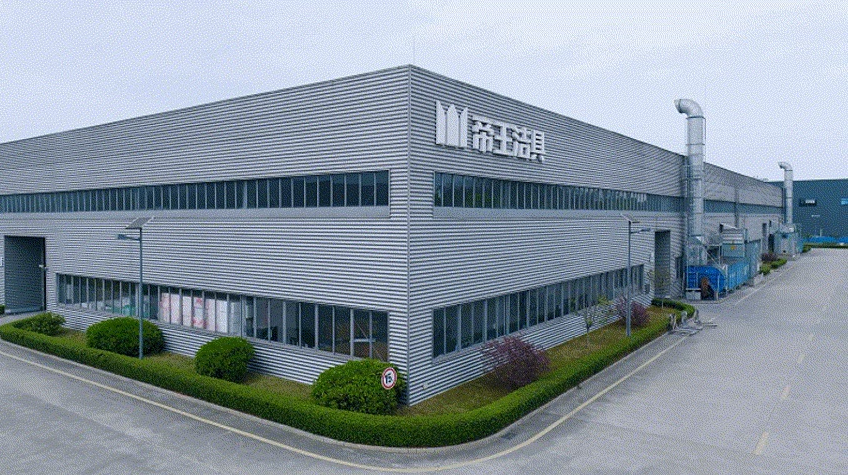 帝欧家居成都智能工厂，精准实现卫浴家具定制化