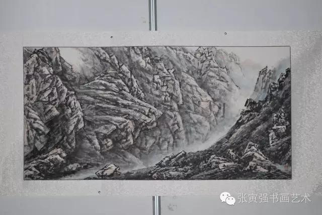张寅强壮阔雄奇 勃勃生气 ——贺兰山系列山水画