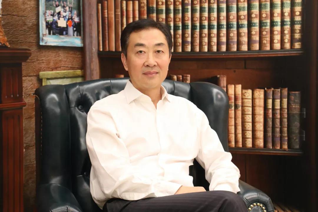 鲍杰军做客混沌大学：数字化让行业获得新生