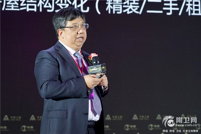 施炜.jpg