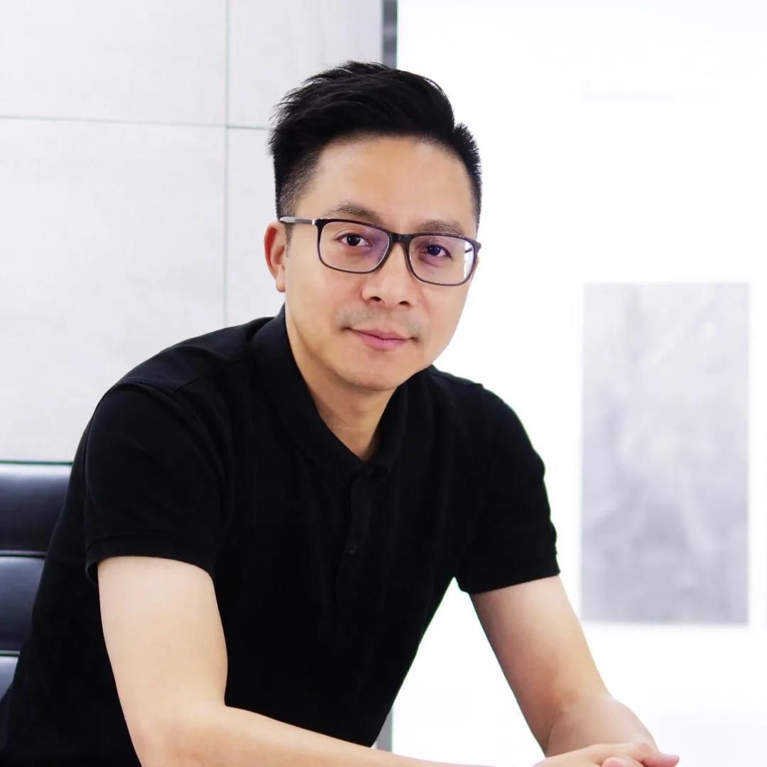 90+轻潮现代砖周荣标：从中国制造到中国设计.jpg