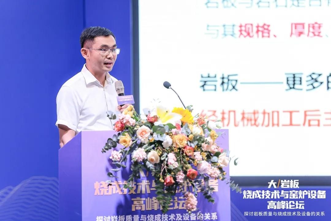 汪庆刚.jpg
