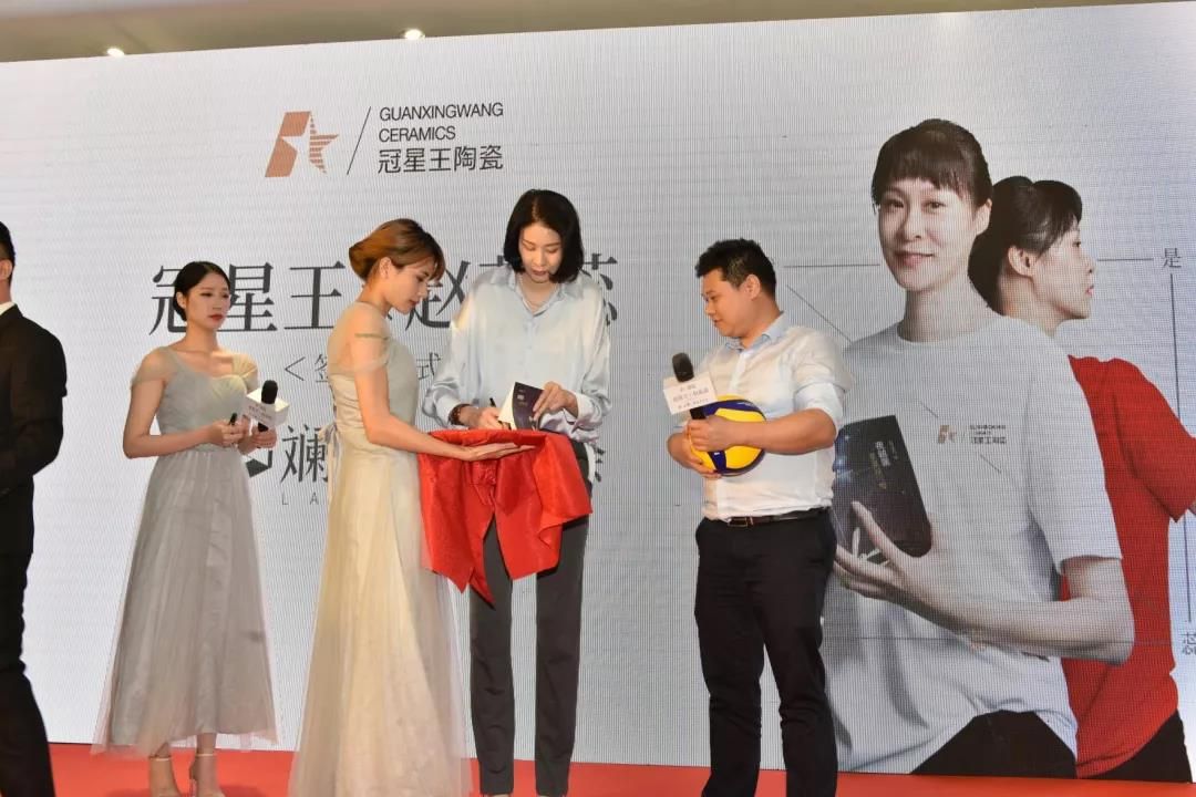 1618891187697499.jpg 火爆出圈,冠星王陶瓷再次成为人气收割机7.jpg