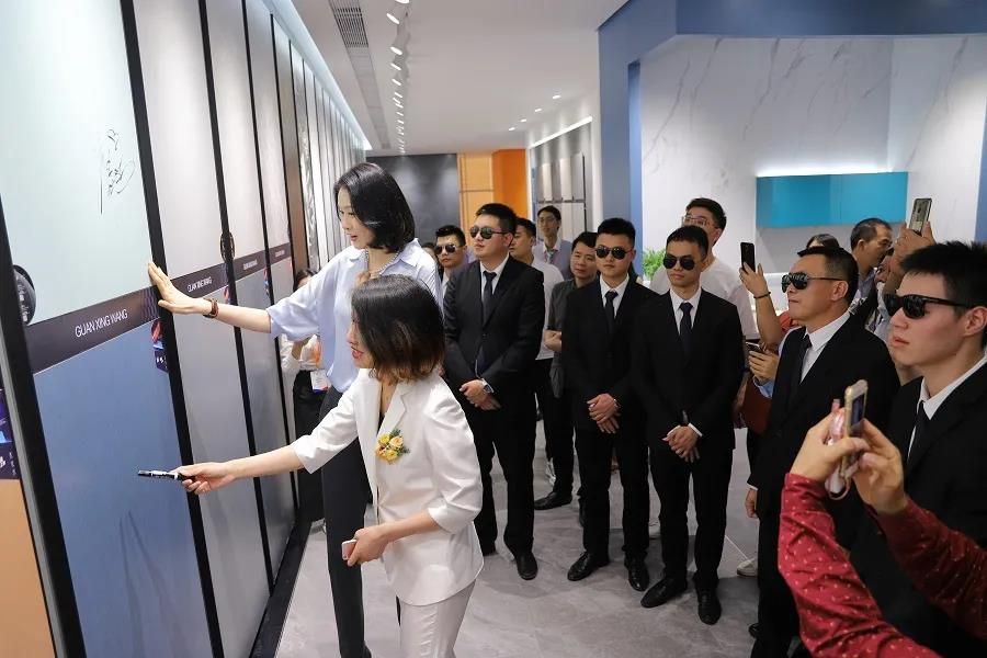 1618891288248597.jpg 火爆出圈,冠星王陶瓷再次成为人气收割机11.jpg