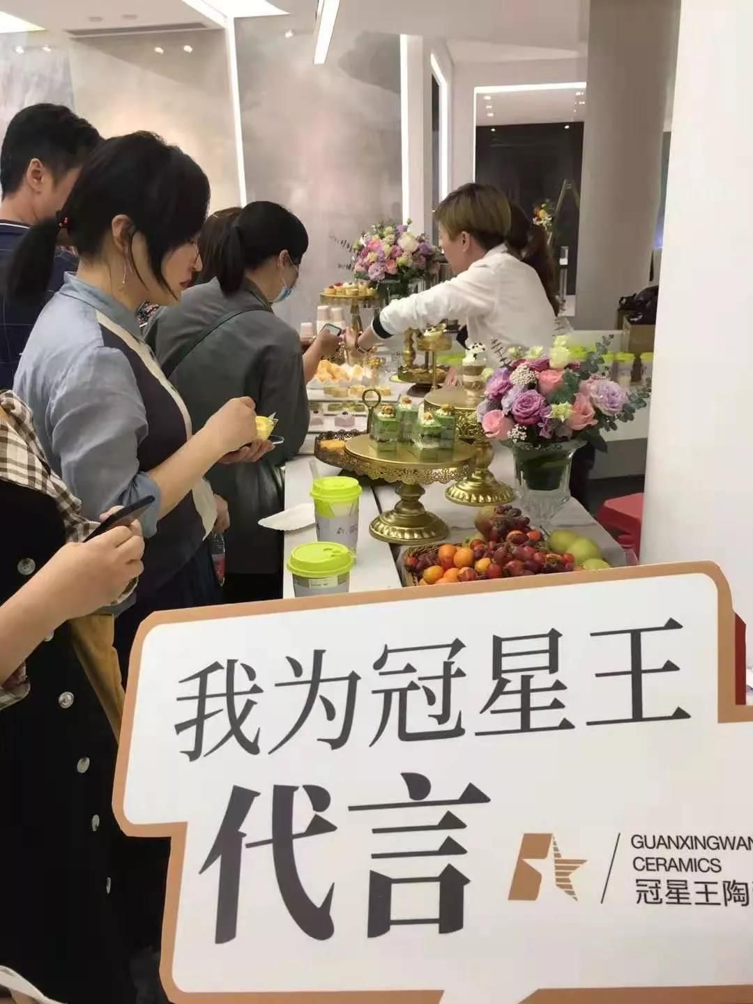 1618891307615686.jpg 火爆出圈,冠星王陶瓷再次成为人气收割机13.jpg