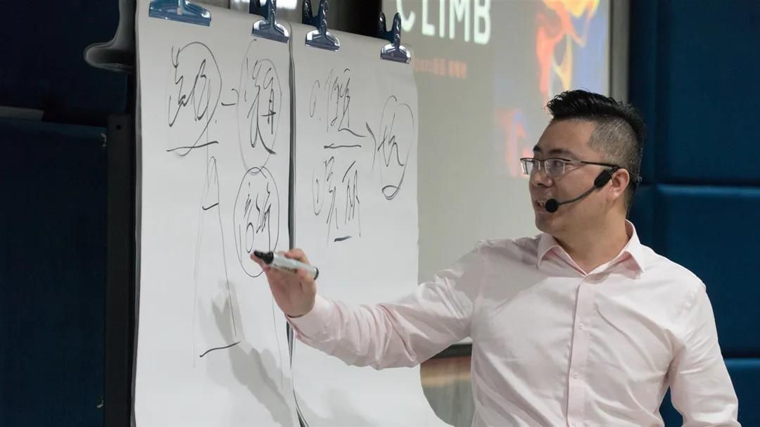 2021陶元帅瓷砖熔幔岩新品发布会，耀动佛山3.jpg