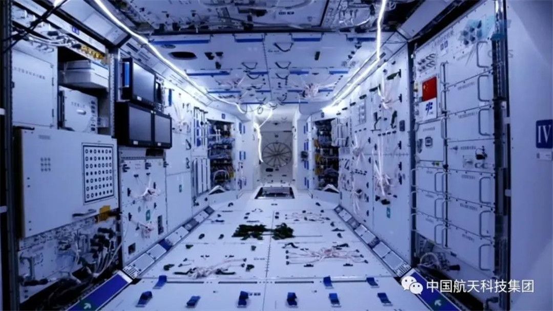 神州十二飞天，太空站卫浴空间长这样……4.jpg