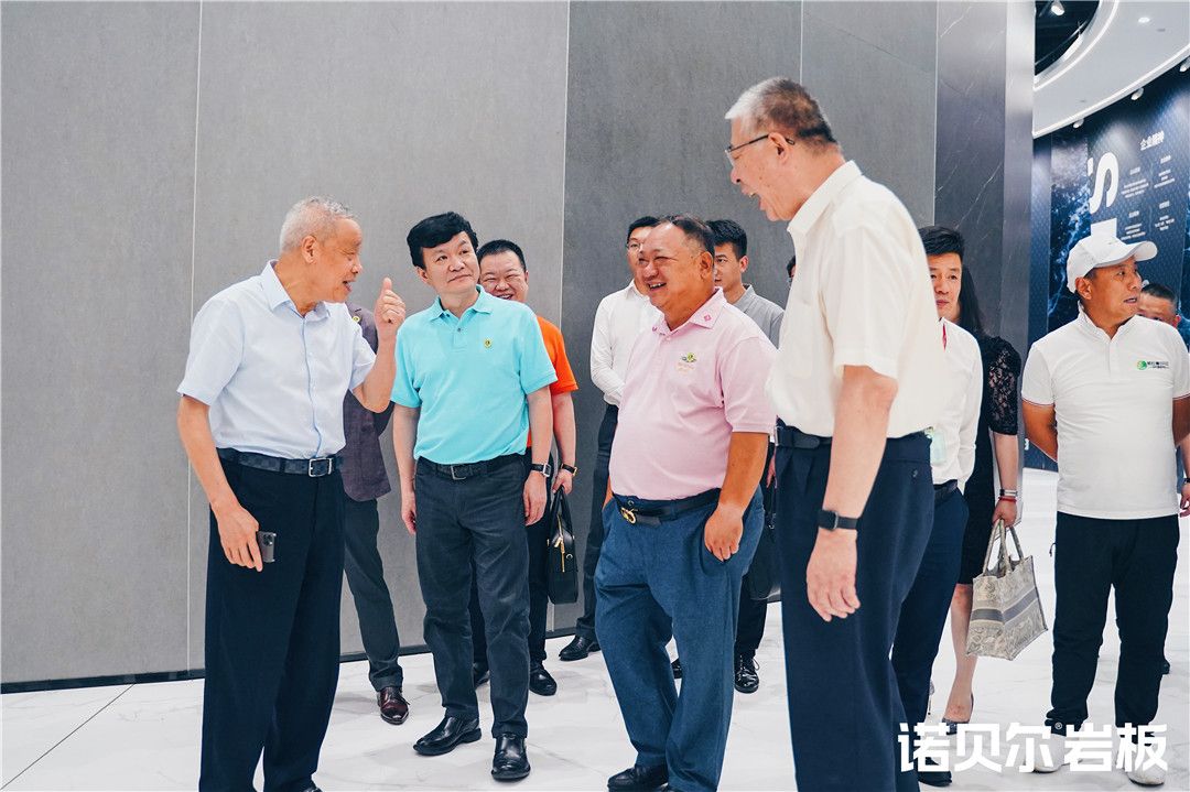 参观诺贝尔科技文化中心1.jpg