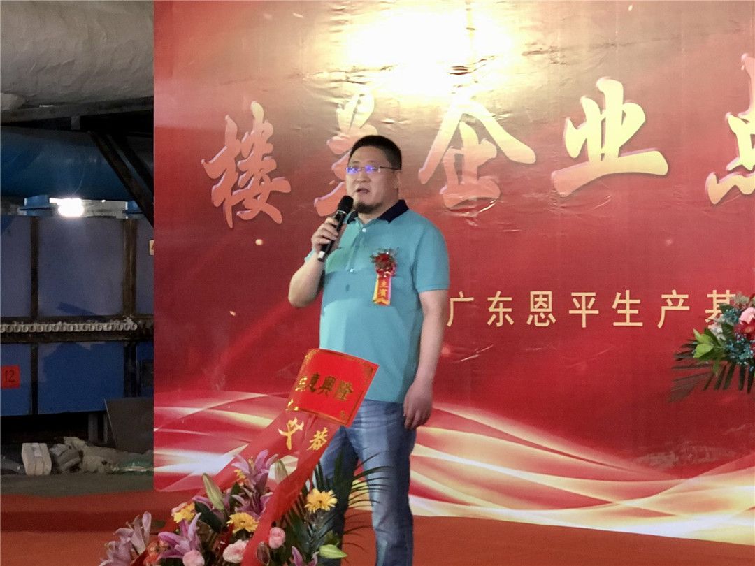 尤.jpg