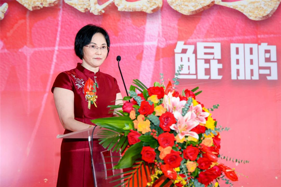 鲲鹏集团董事长蔡霞.jpg