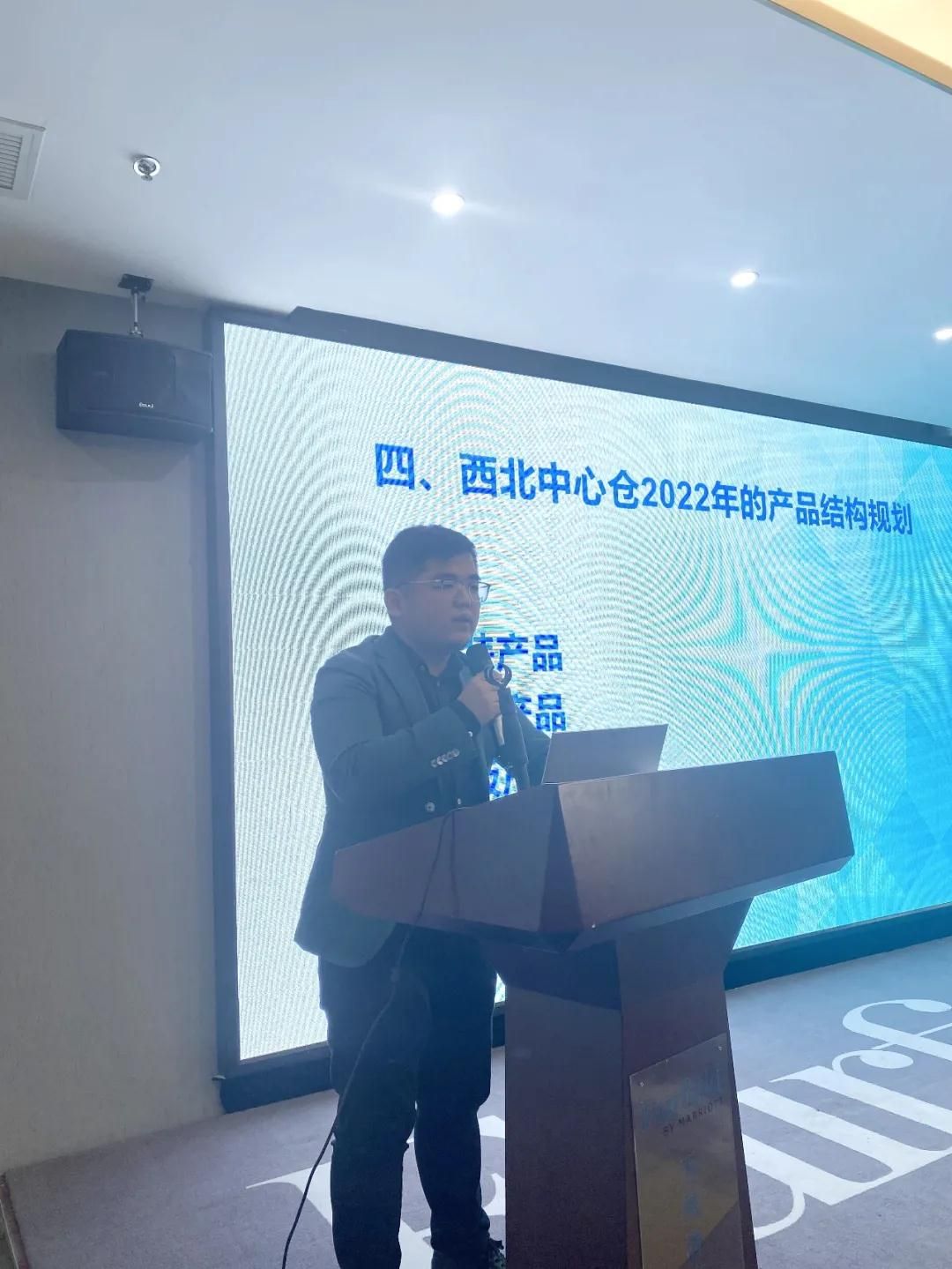 王玔超.jpg