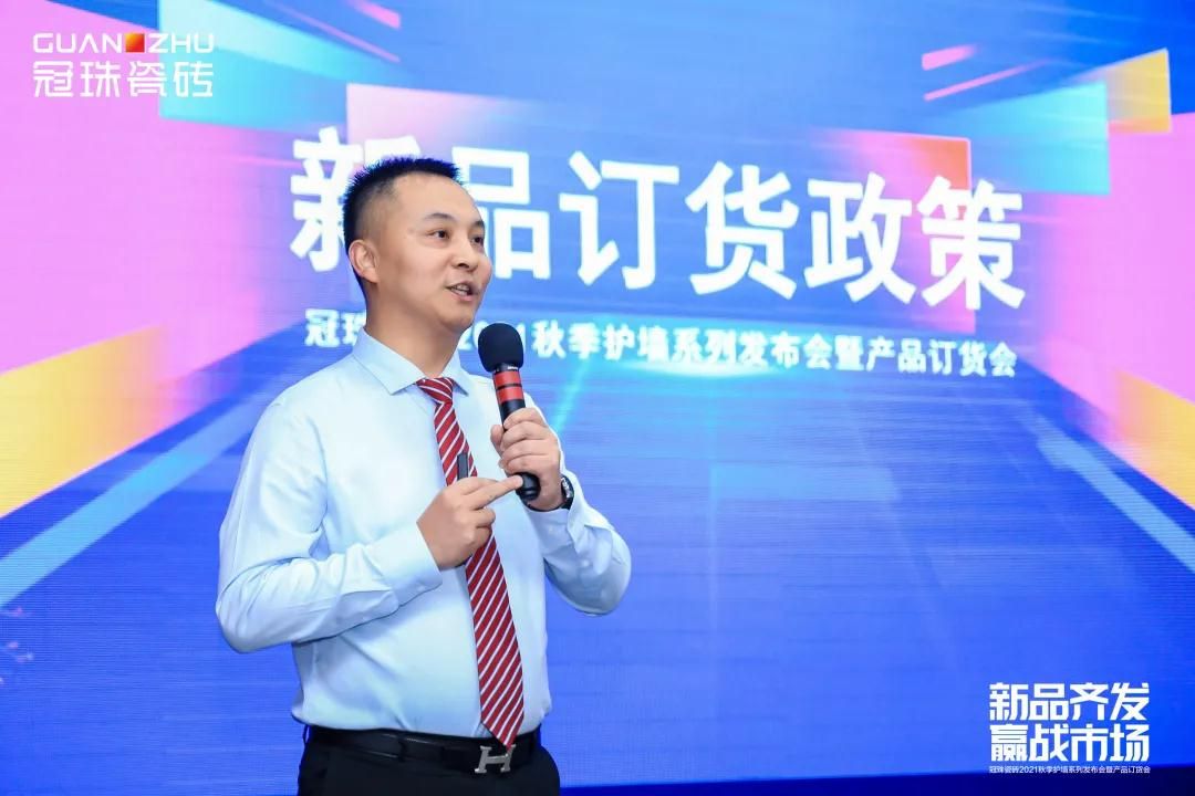 唐楚雄.jpg