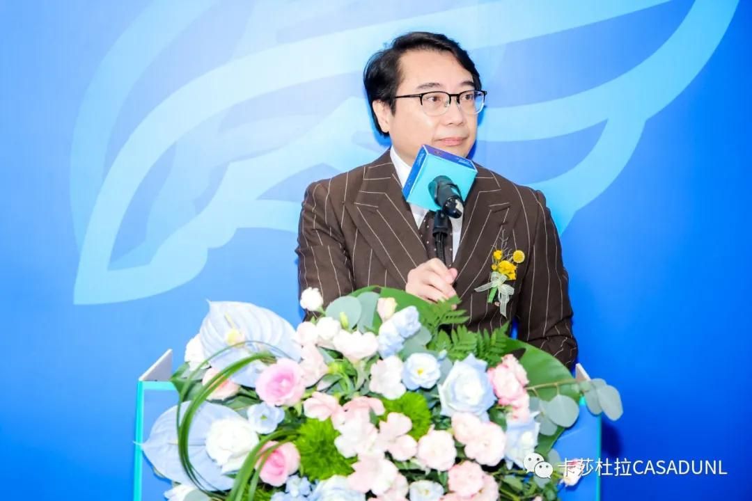 胡德明.jpg