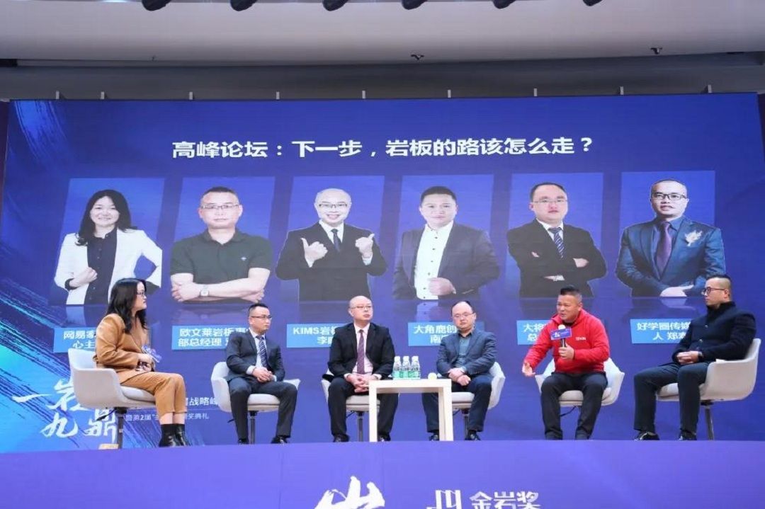 对话.jpg