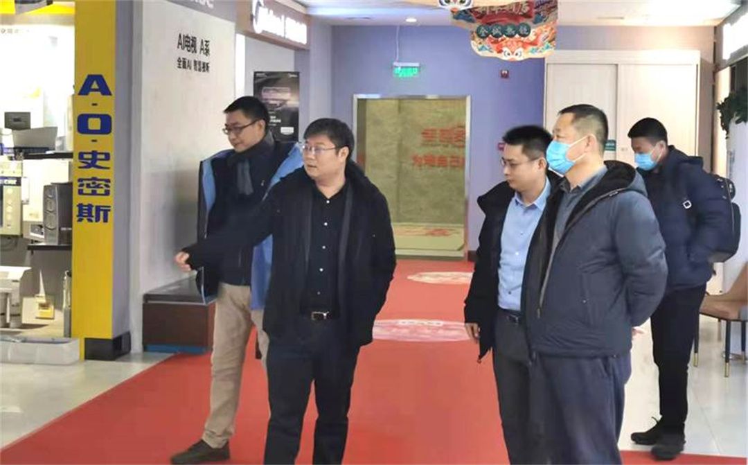 整装风云丨惠达X业之峰高层互访 (2).jpg