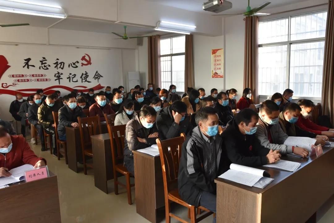 广西黎塘工业瓷厂第十二届五次职工（会员）代表暨2021年度工作总结表彰大会召开2.jpg