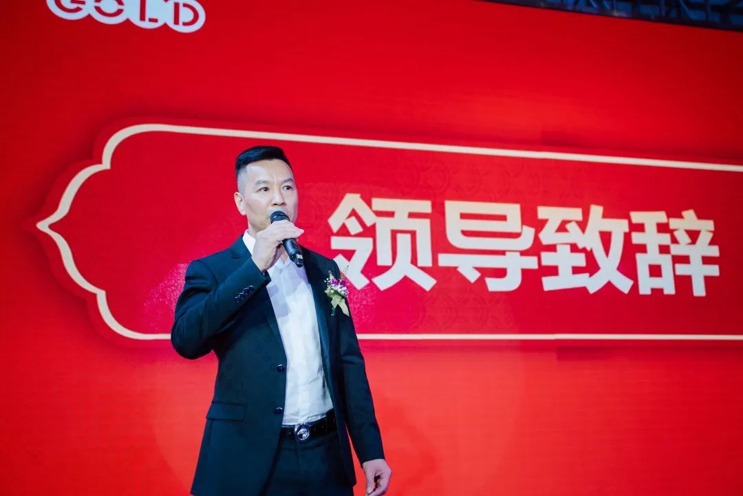 “金牌星潮中国行”活动首站在重庆落地5.jpg