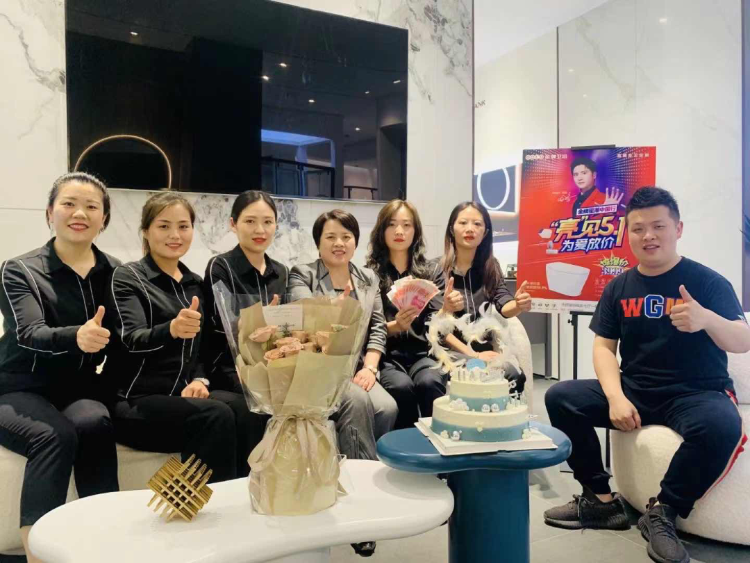 销售近200单，金牌卫浴徐州店开业日火爆大卖5.png